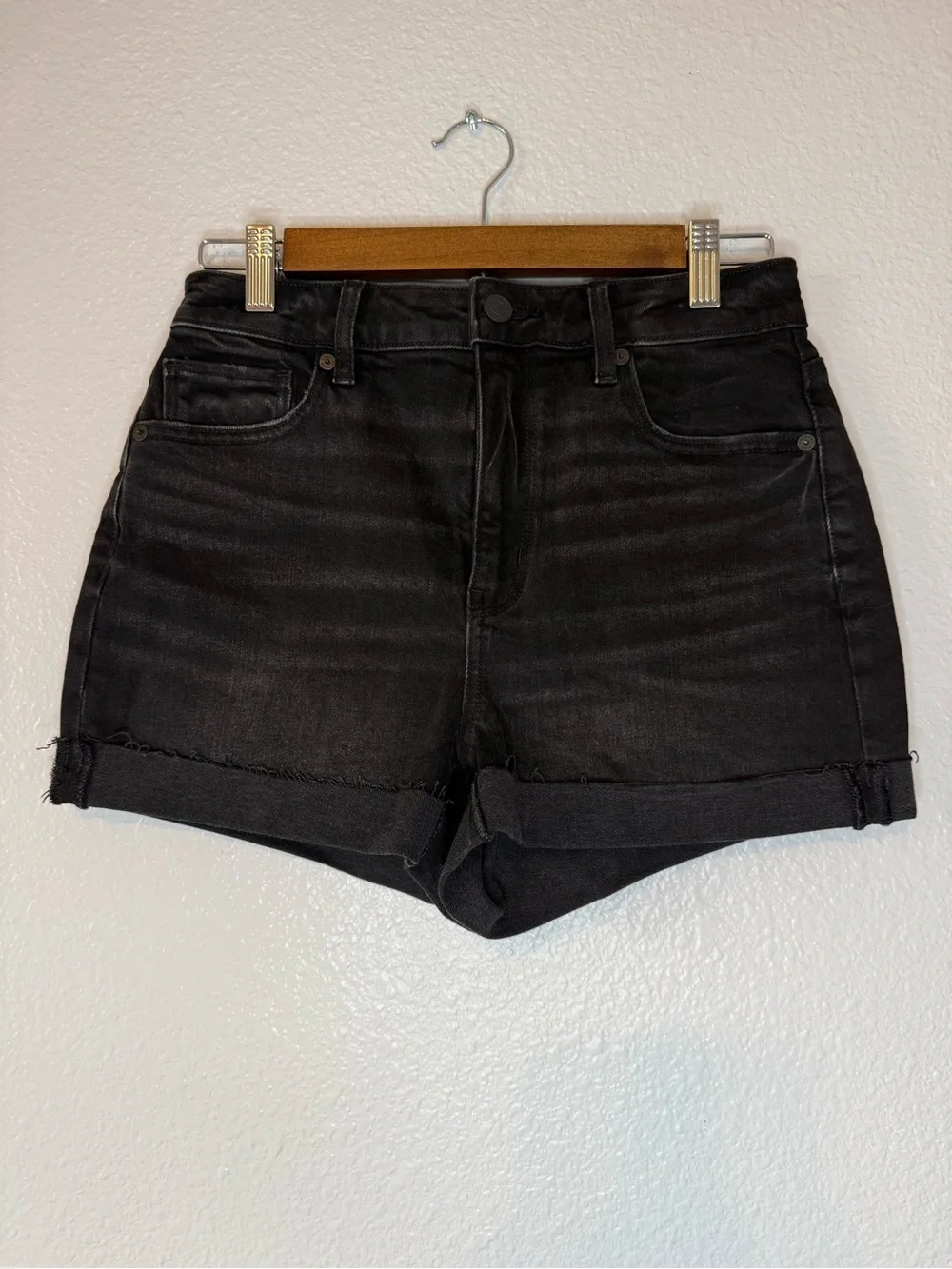 American Eagle Mom Denim Shorts Black Size 2 High Rise Cuffed Stretch Casual
